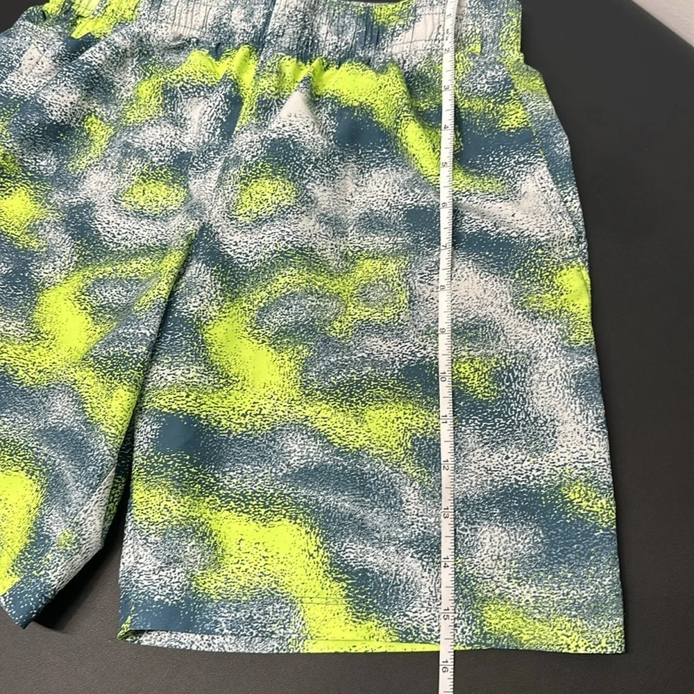 Under Armour Athletic Green & Blue Shorts size L youth